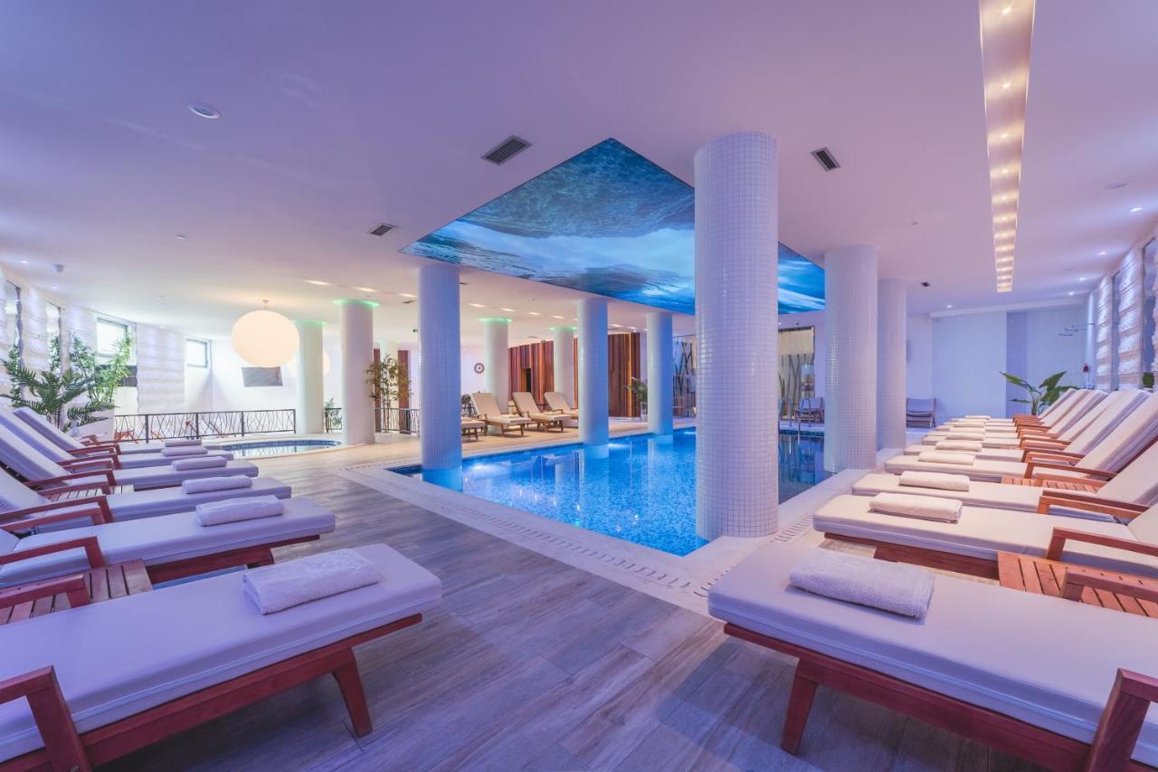 Hotel Kalamper & 4*